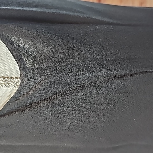 JONES NEW YORK SLEEVELESS BLACK LINED LAYERED BEADED COCKTAIL DRESS - Picture 6 of 13